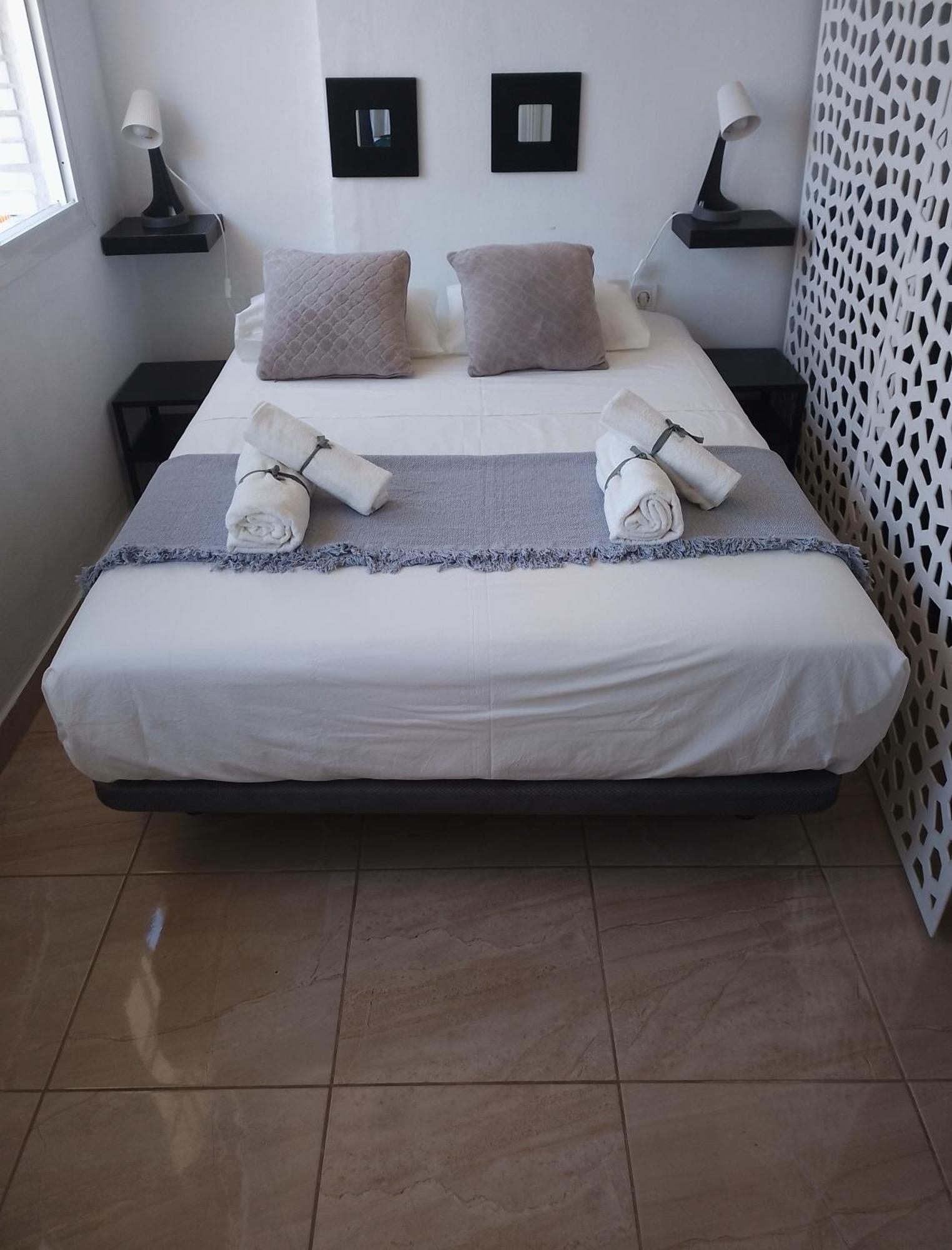 Apartamento Serrano Málaga Exterior foto